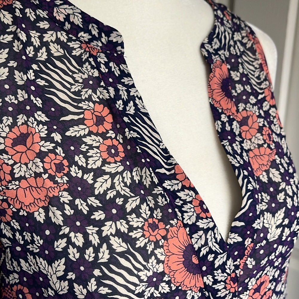 Joie v neck silk tunic floral top - Picture 7 of 11